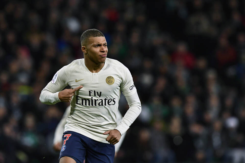 希特勒死前曾说：我这一生害怕一人，敬佩二人，他们都是谁？